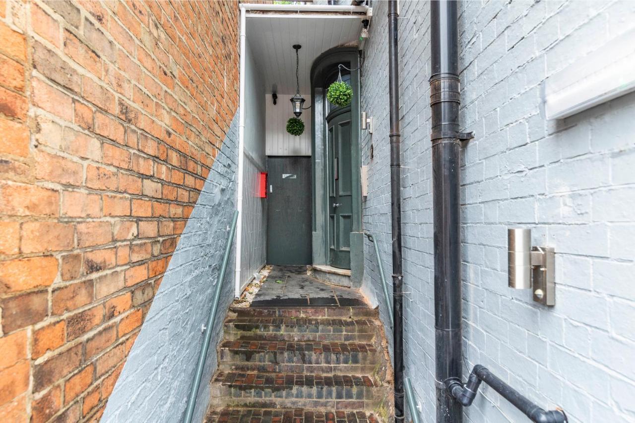 Romantic Getaway Studio Pods Close To City Centre With Free Wifi Derby Exteriör bild